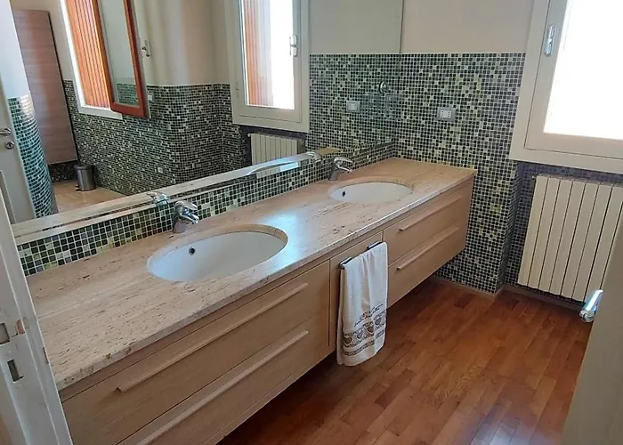 Apartment Le Strelizie